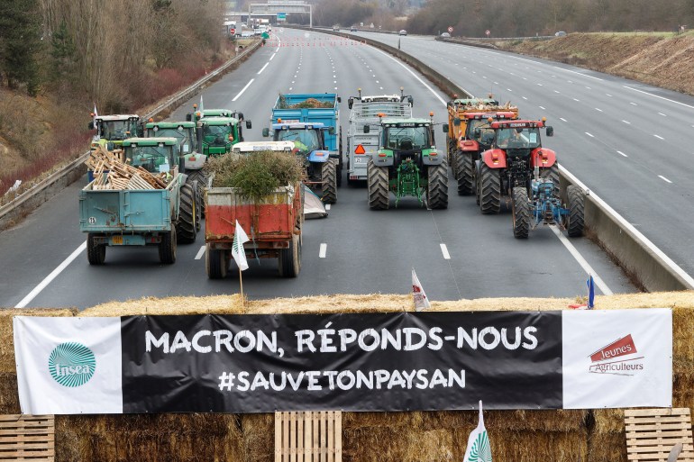 France Takes Broader Steps to Calm Rising Farmers’ Protests